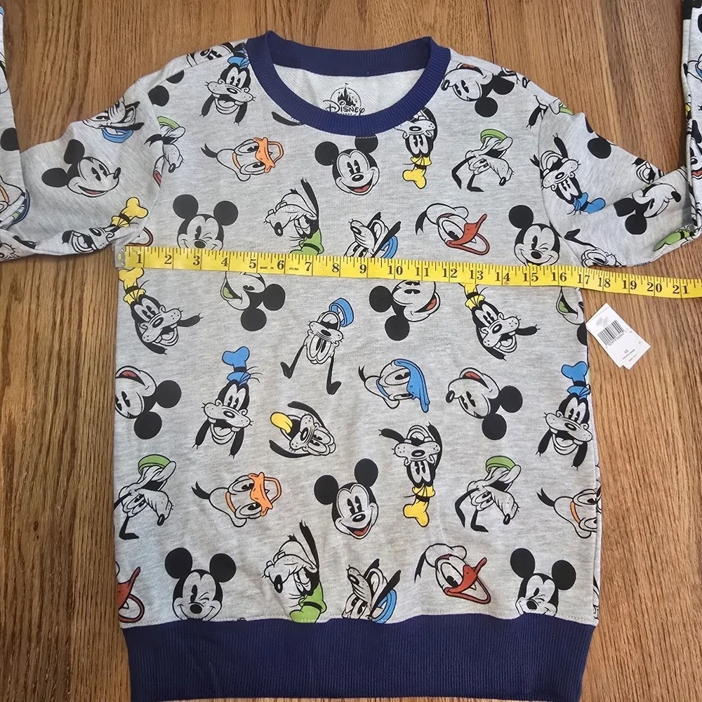 NWT Disney Parks Mickey Donald Pluto Goofy Size Youth Large Crewneck Sweater